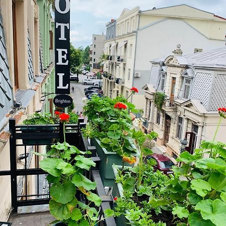 Hotel Brighton Batumi Esterno foto