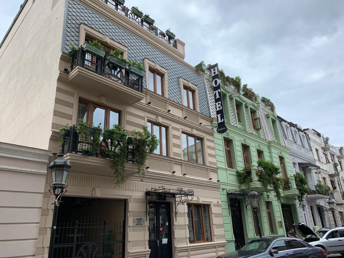 Hotel Brighton Batumi Esterno foto