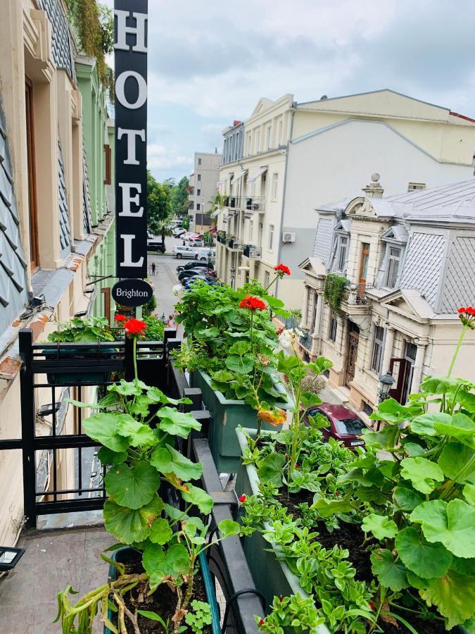 Hotel Brighton Batumi Esterno foto