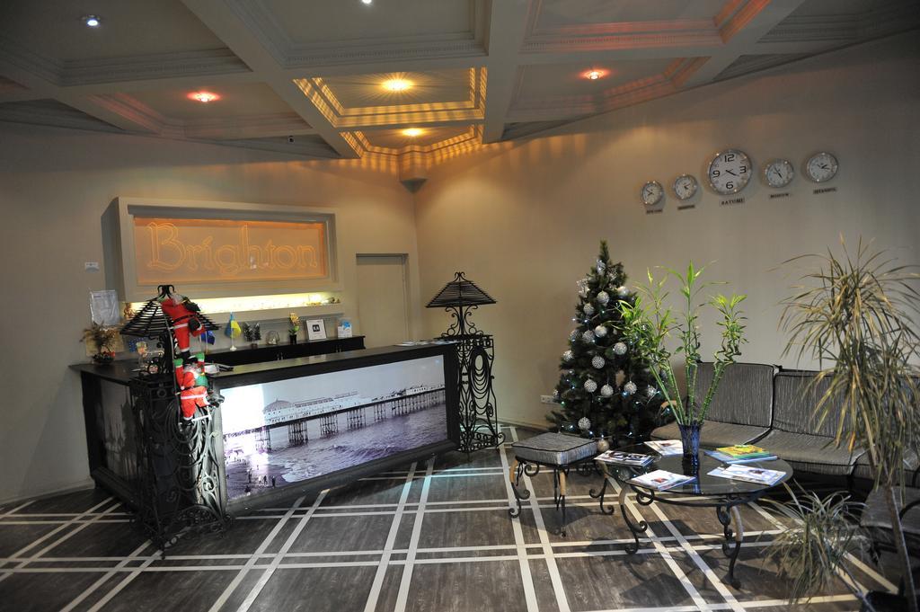Hotel Brighton Batumi Esterno foto