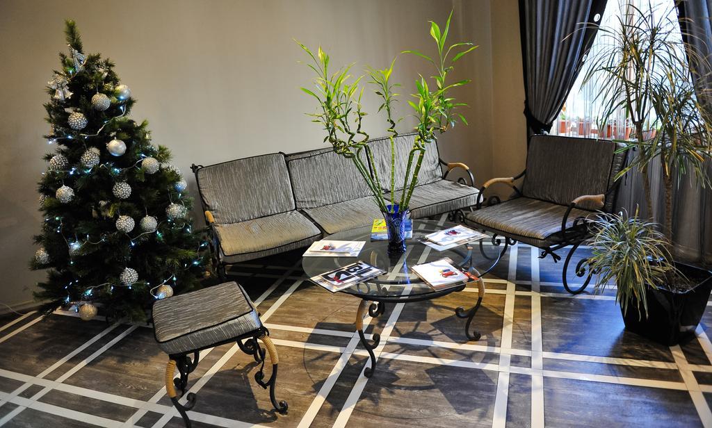 Hotel Brighton Batumi Esterno foto